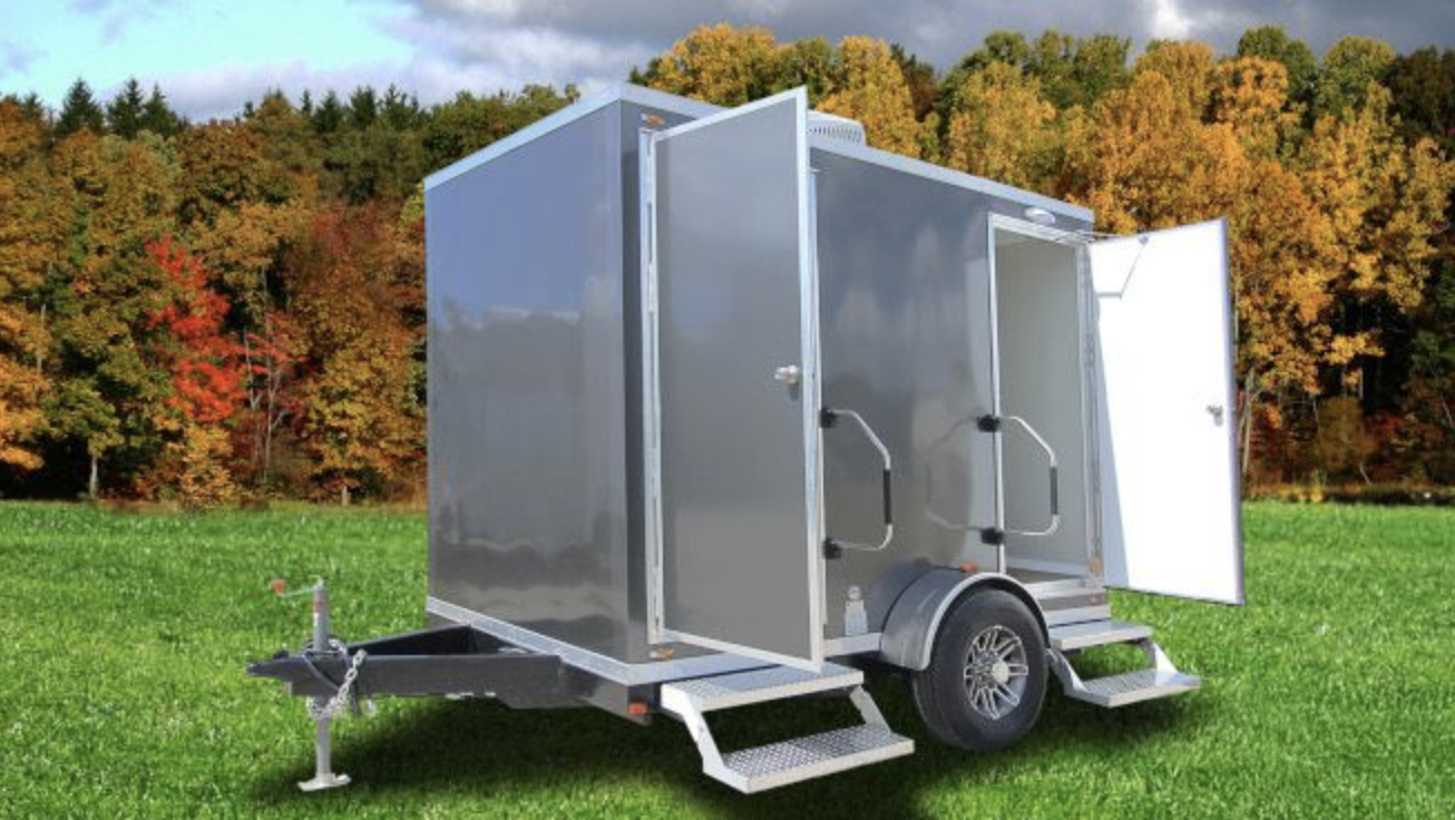 4-Station trailer, front view